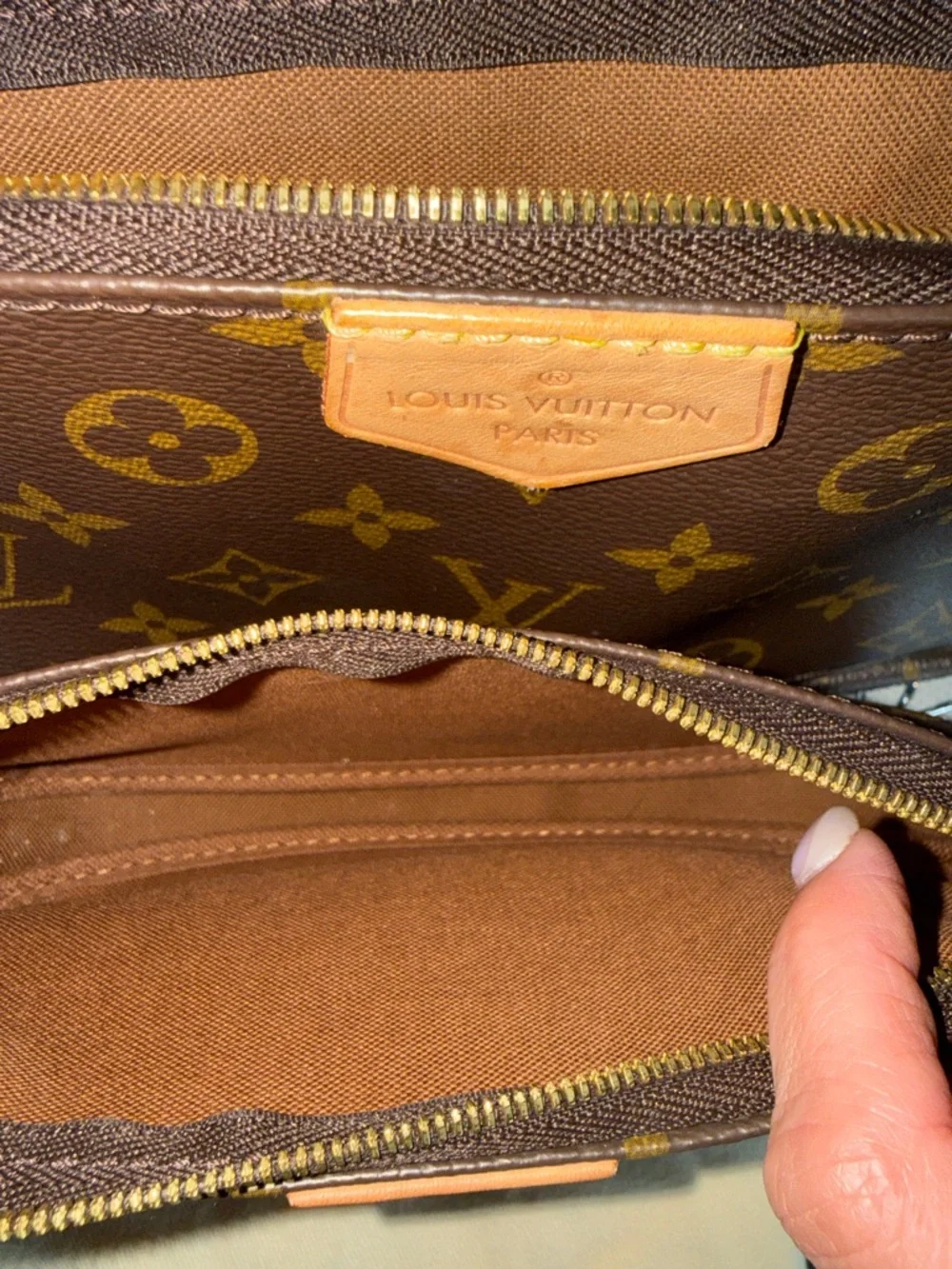 Louis Vuitton Monogram Multi Pochette Crossbody - Brown with Gold Hardware - Picture 9 of 11